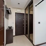 Appartamento Cozy For 2 People Near The Palace Of Culture And Science In By Renters