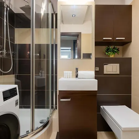 Cozy For 2 People Near The Palace Of Culture And Science In By Renters Varsavia