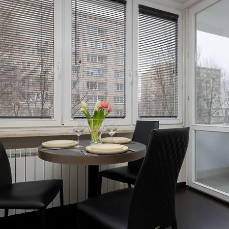 Apartmán Cozy For 2 People Near The Palace Of Culture And Science In By Renters Varšava