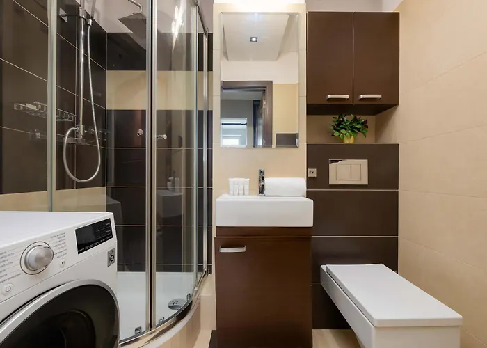 Cozy For 2 People Near The Palace Of Culture And Science In By Renters Varsó