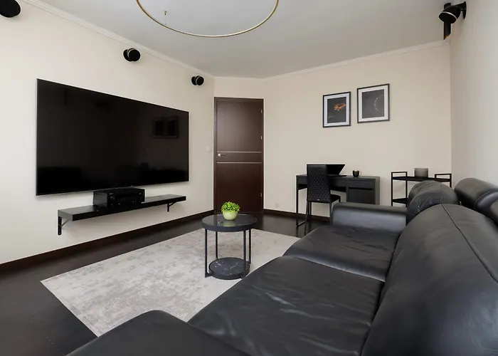 Apartment Cozy For 2 People Near The Palace Of Culture And Science In By Renters *